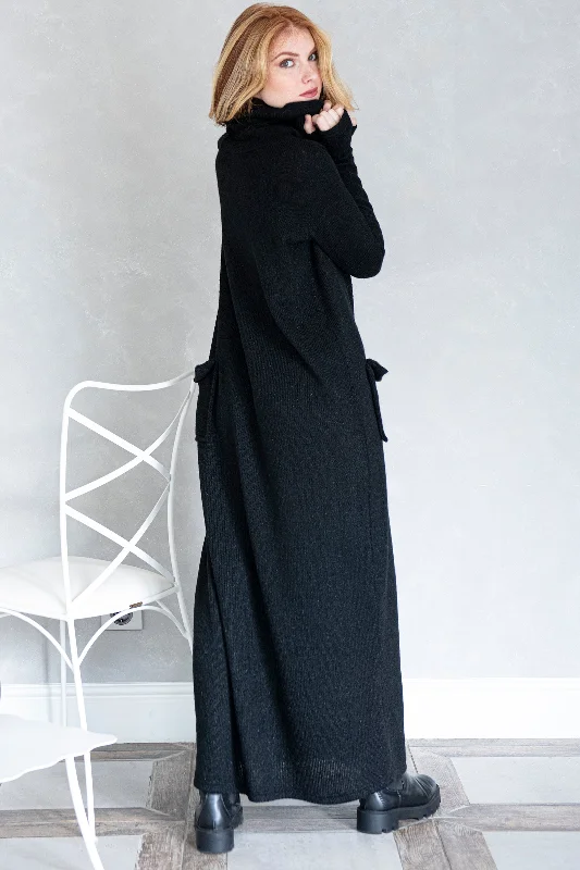 Maxi Sweater Dress with Pockets