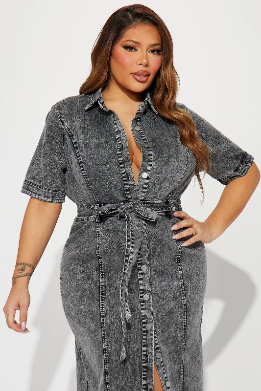 Kara Denim Maxi Dress - Dark Wash