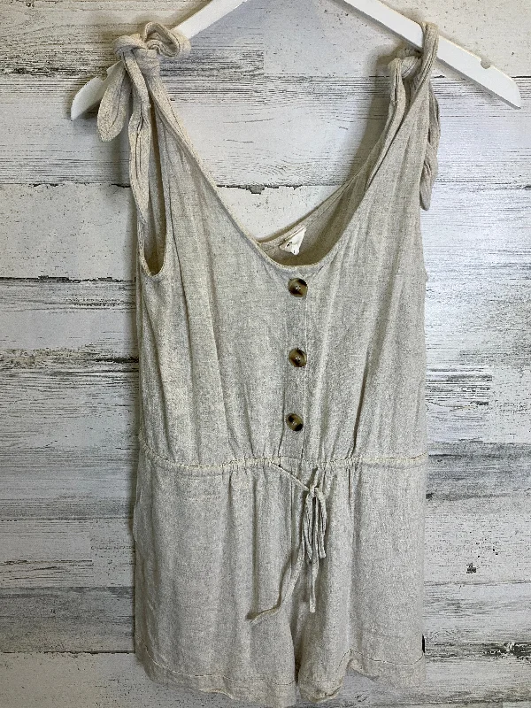 Romper By Clothes Mentor In Ivory, Size: M