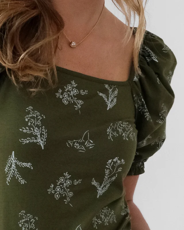 PETUNIA printed top in Olive/White