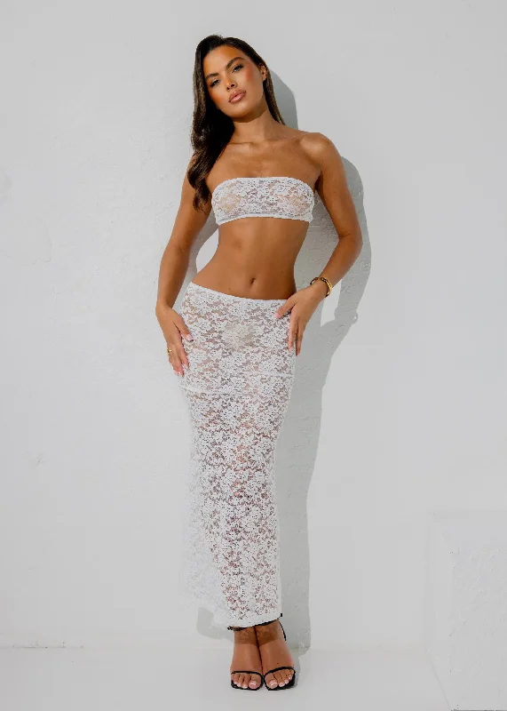 THE WHITE LACE MAXI SET